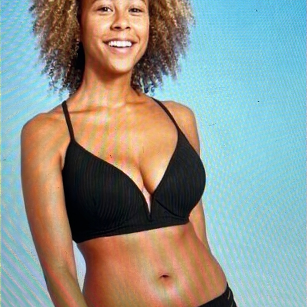 NWT Shade & shore bikini top